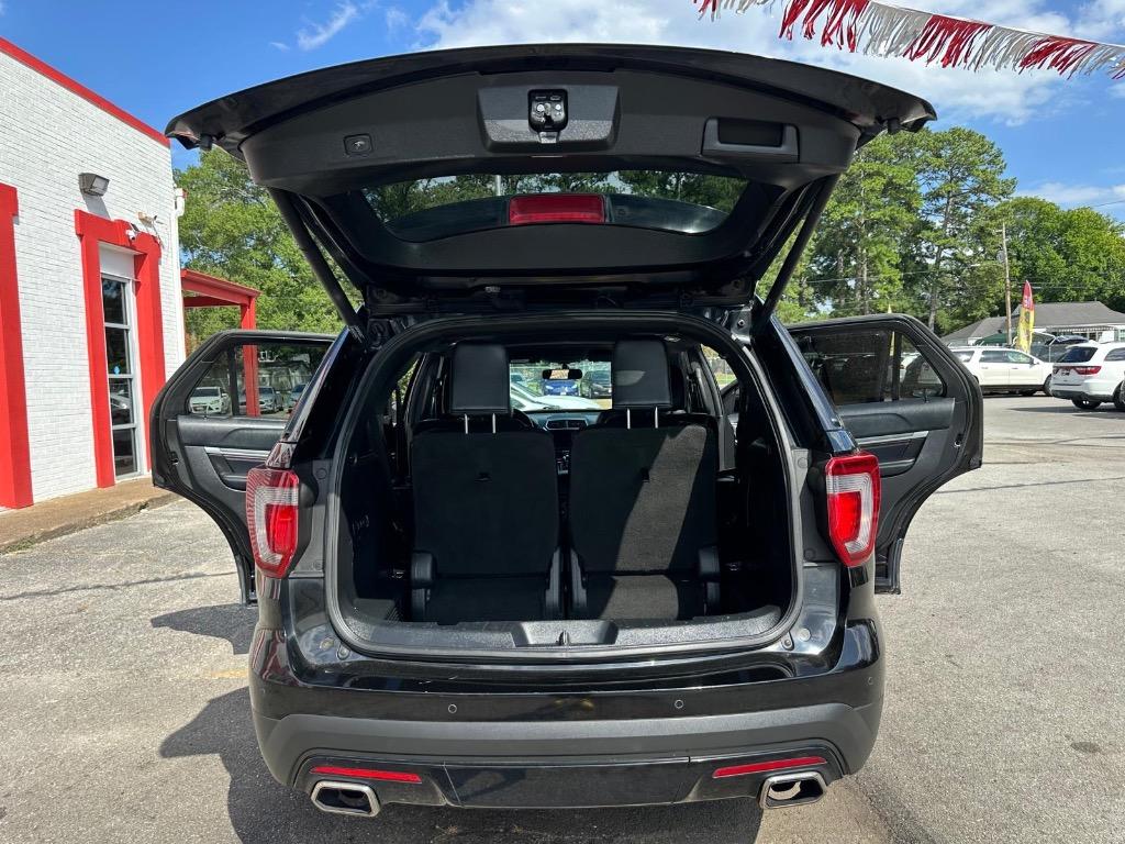 2017 Ford Explorer - $15,995