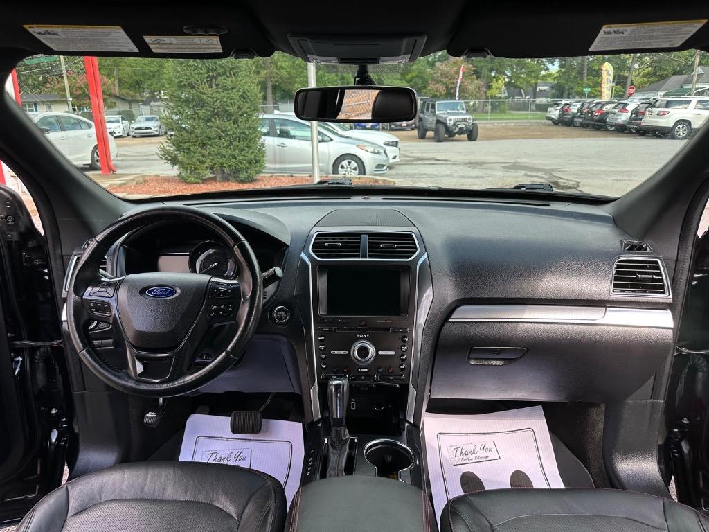 2017 Ford Explorer - $15,995