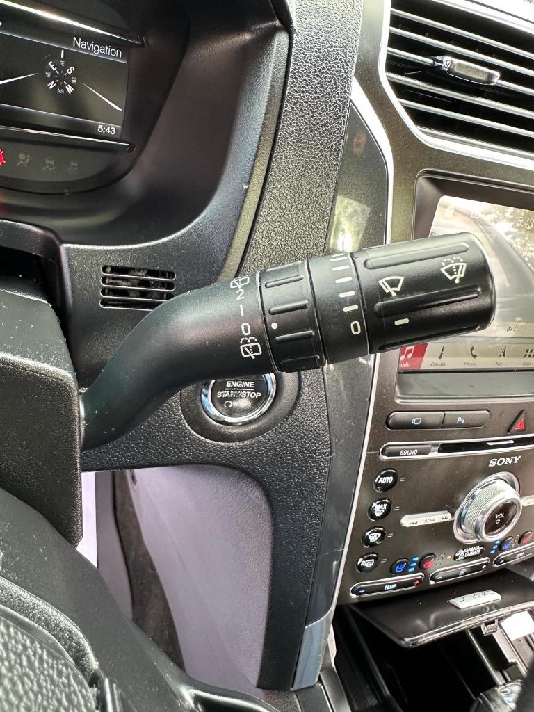 2017 Ford Explorer - $15,995