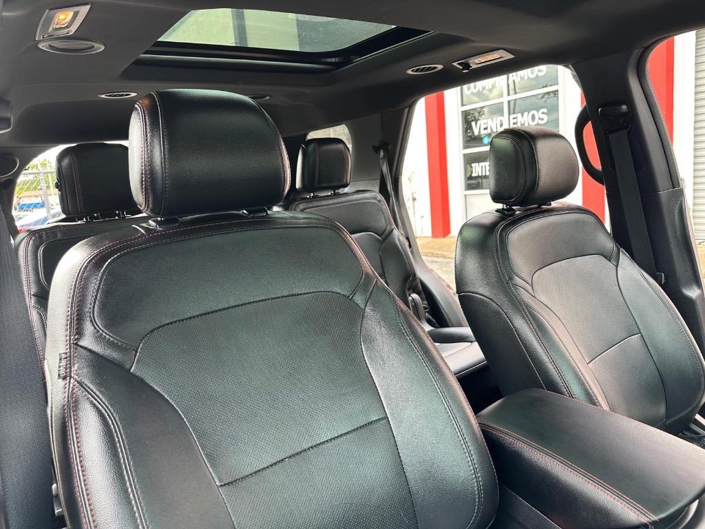 2017 Ford Explorer - $15,995