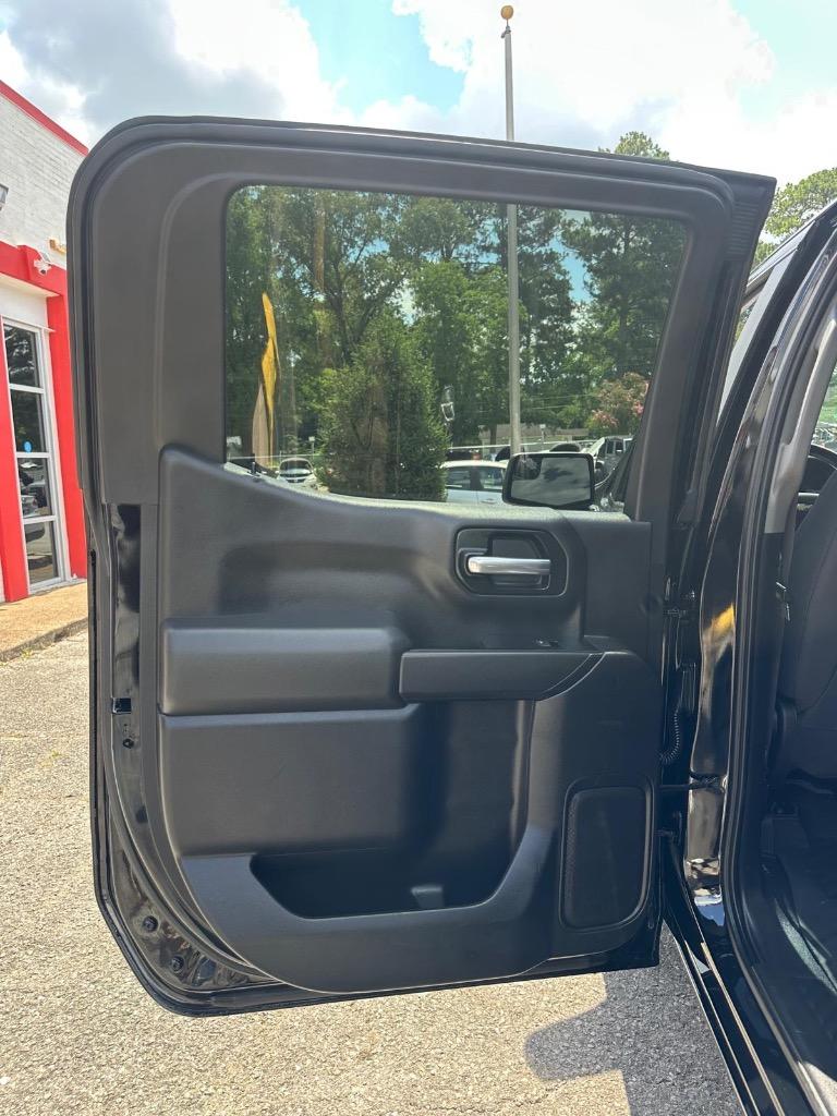 2020 Chevrolet Silverado - $19,995
