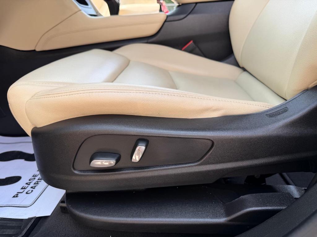 2017 Cadillac XT5 - $15,995