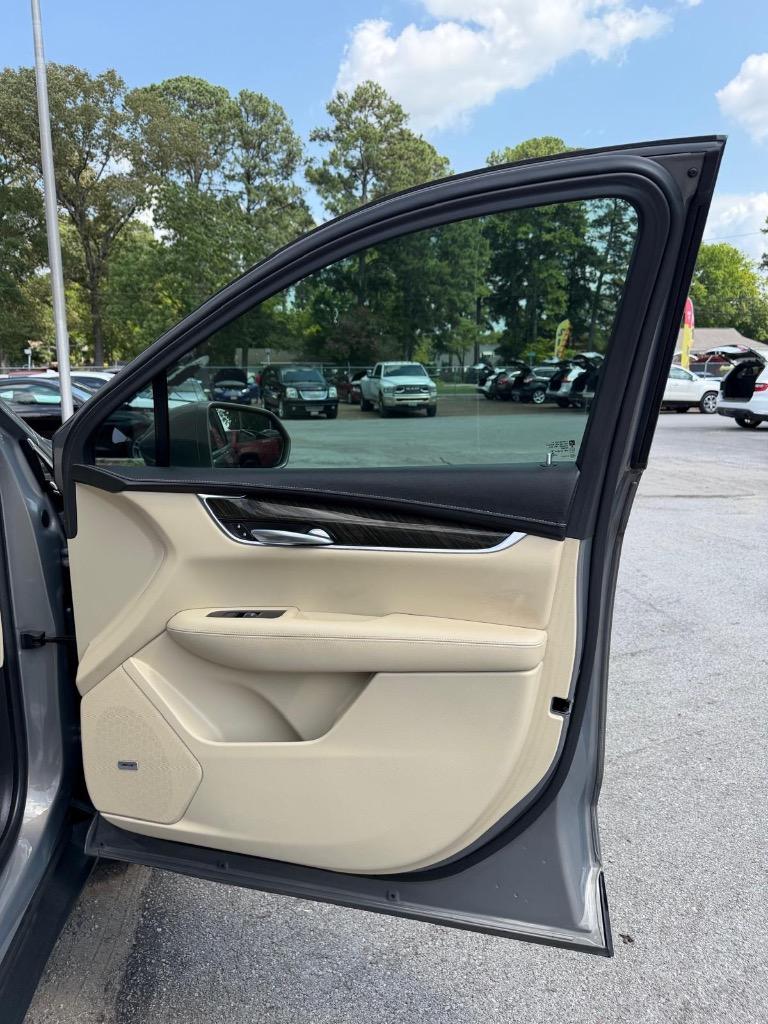 2017 Cadillac XT5 - $15,995