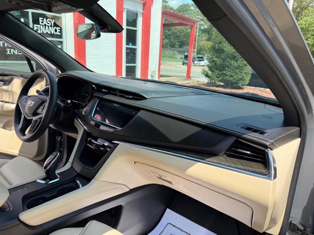 2017 Cadillac XT5 - $15,995