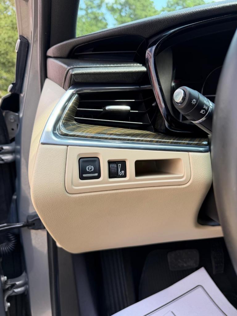 2017 Cadillac XT5 - $15,995