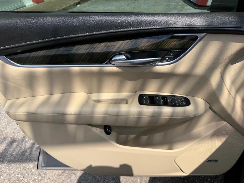 2017 Cadillac XT5 - $15,995