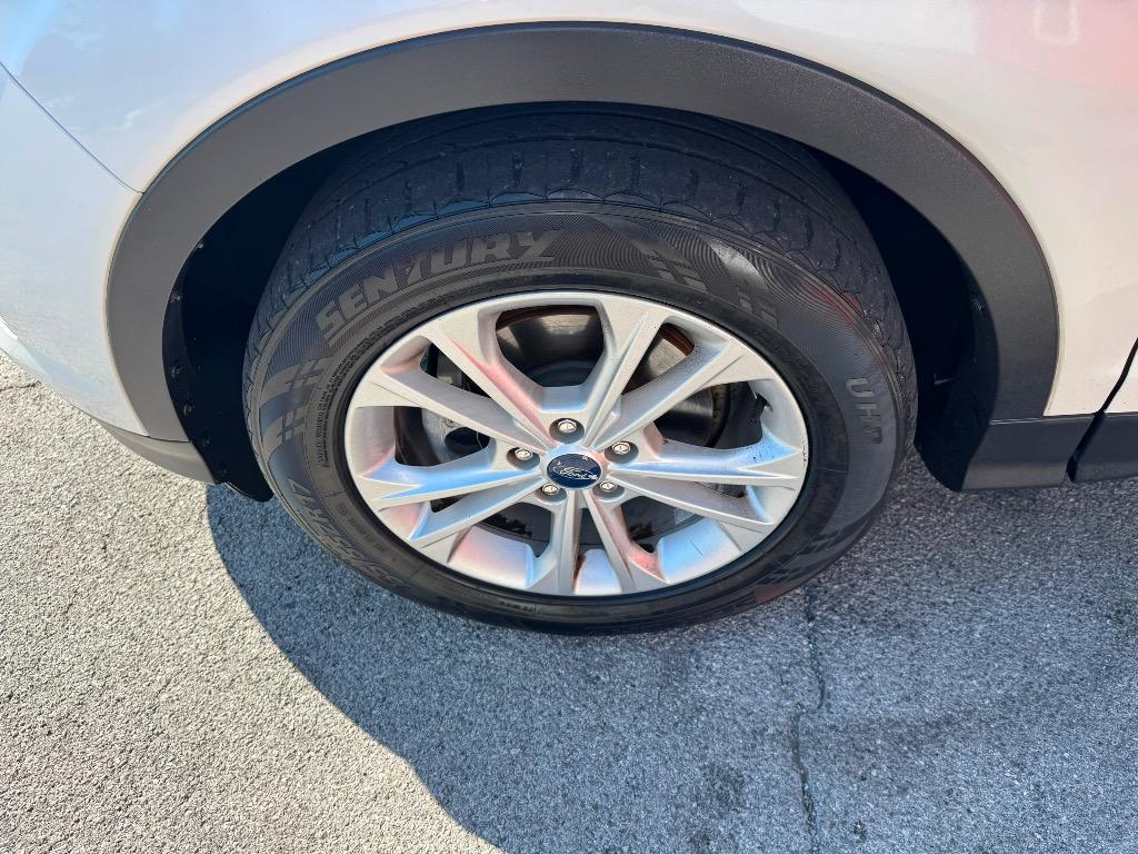 2018 Ford Escape - $11,995