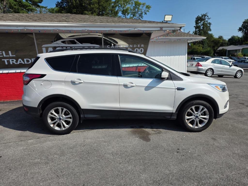 2018 Ford Escape - $11,995