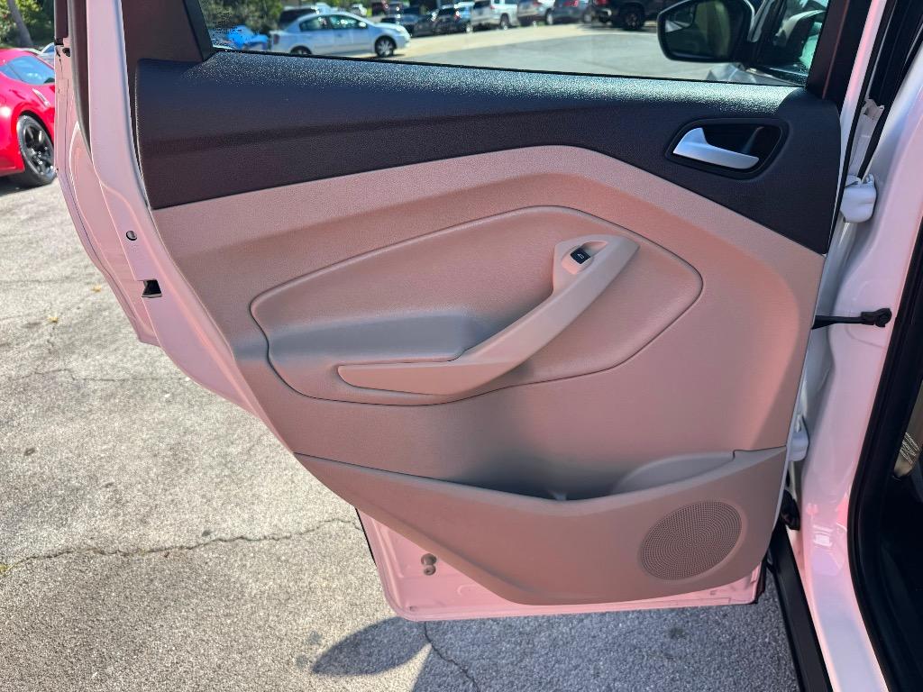 2018 Ford Escape - $11,995