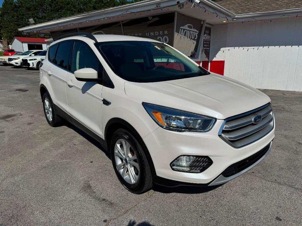 2018 Ford Escape - $11,995