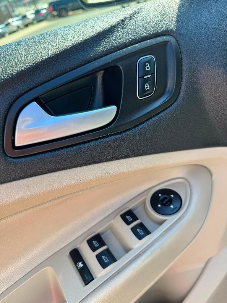 2018 Ford Escape - $11,995