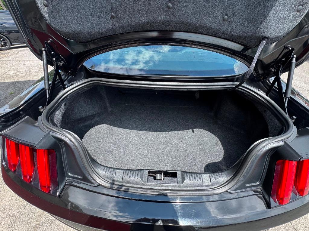 2015 Ford Mustang - $17,995