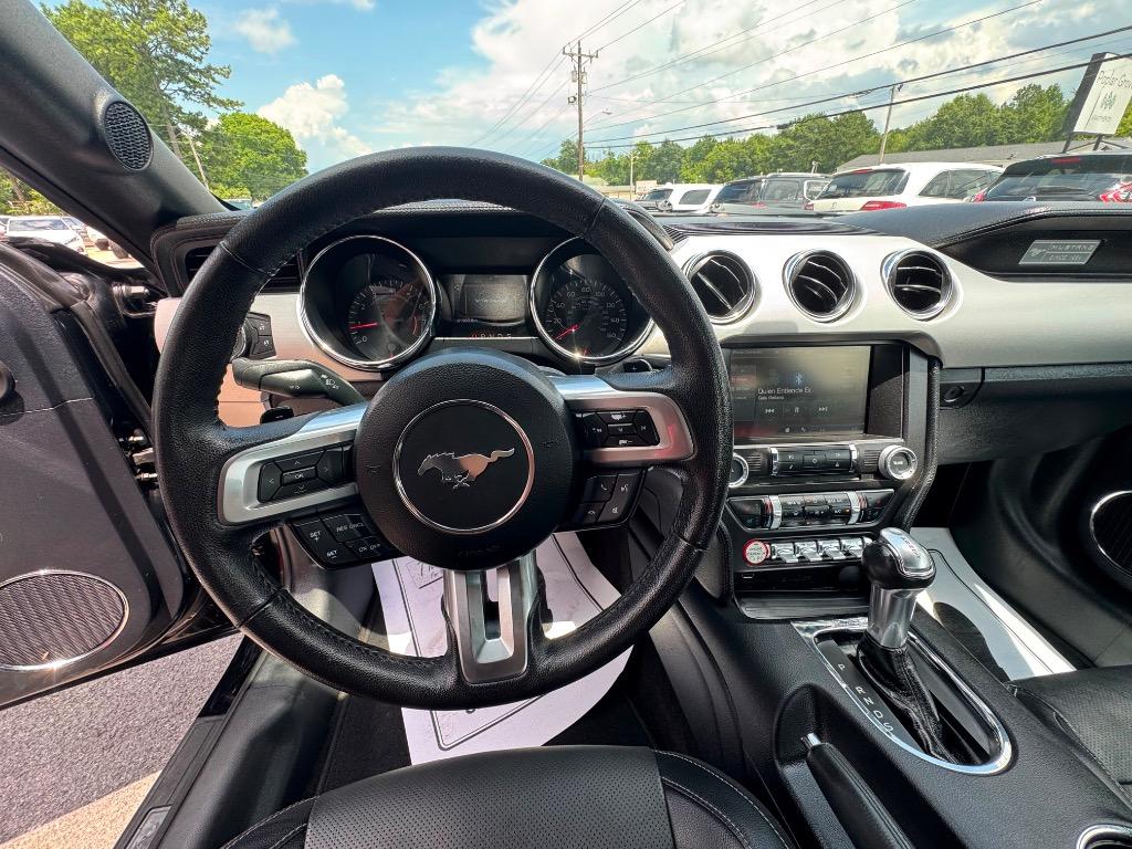 2015 Ford Mustang - $17,995