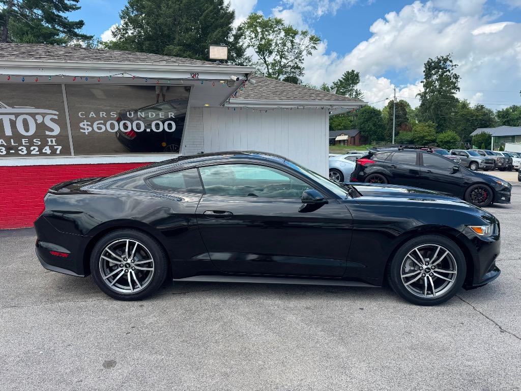 2015 Ford Mustang - $17,995