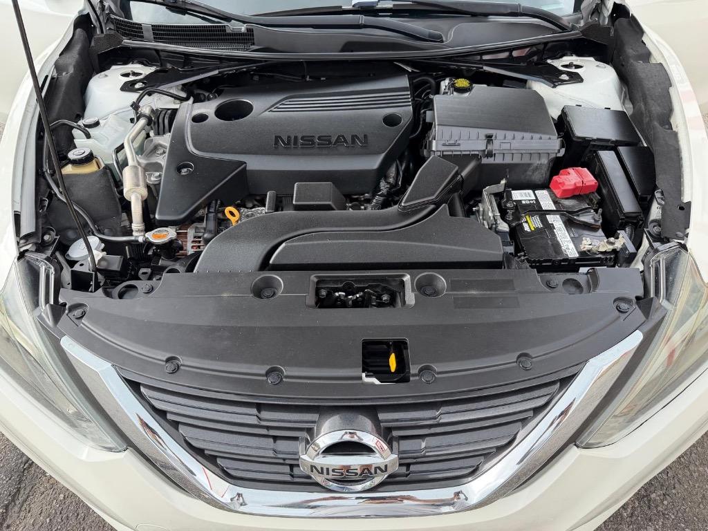 2018 Nissan Altima - $10,995