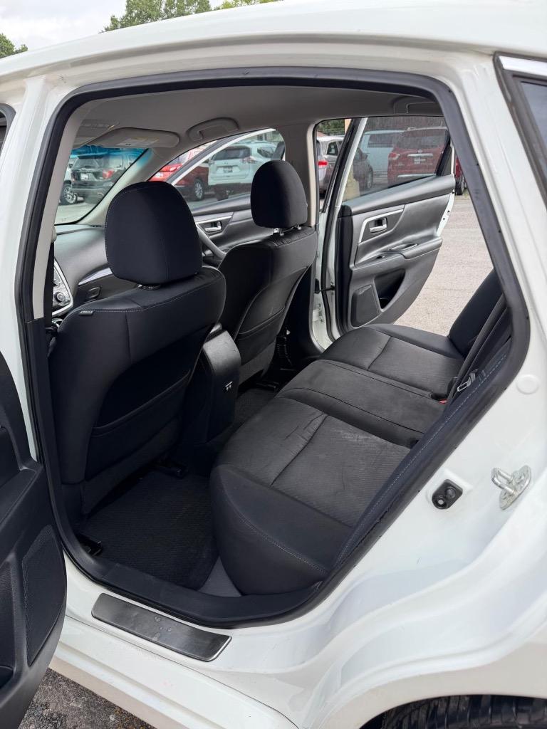 2018 Nissan Altima - $10,995