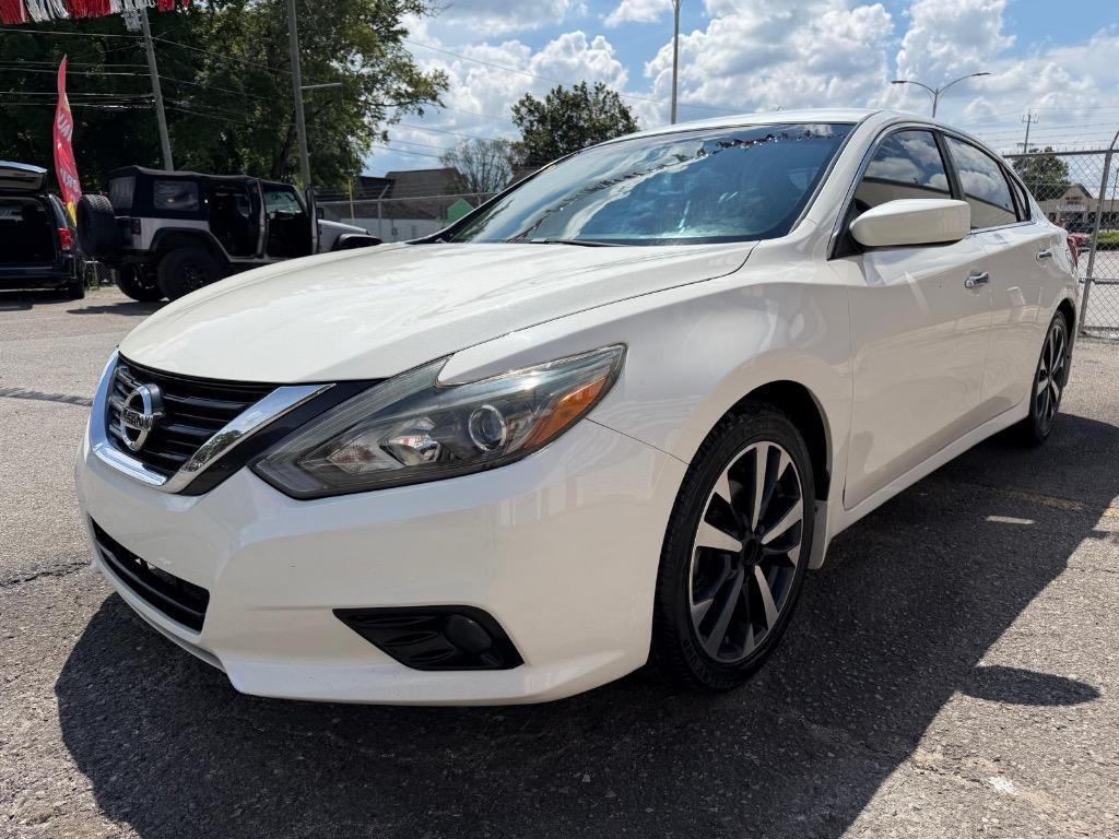 2018 Nissan Altima - $10,995