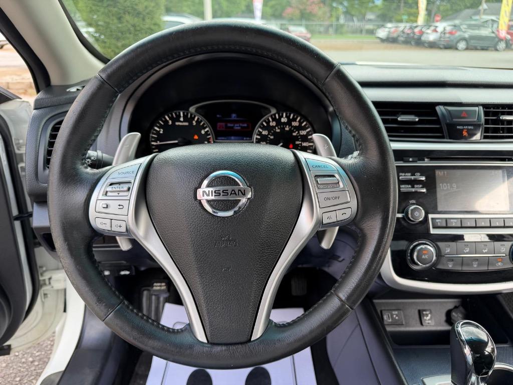 2018 Nissan Altima - $10,995