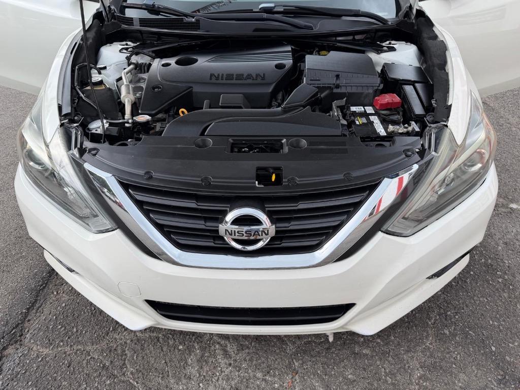 2018 Nissan Altima - $10,995