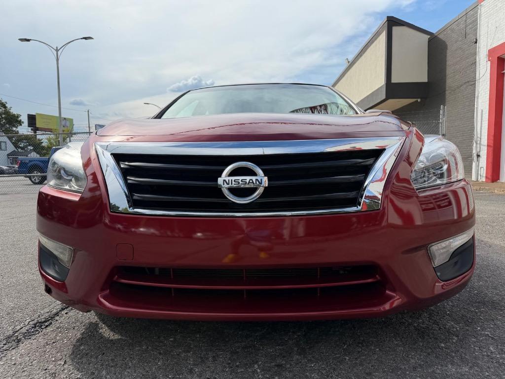 2015 Nissan Altima - $8,995