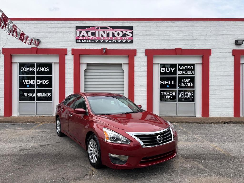 2015 Nissan Altima - $8,995