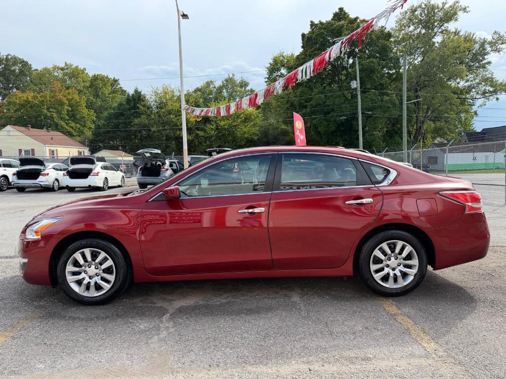 2015 Nissan Altima - $8,995