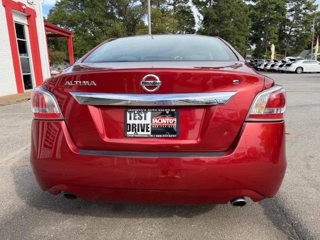 2015 Nissan Altima - $8,995