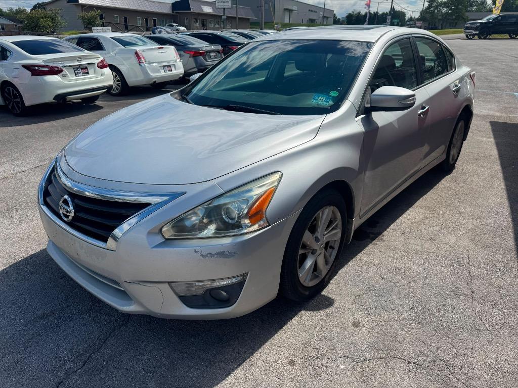 2013 Nissan Altima - $7,995