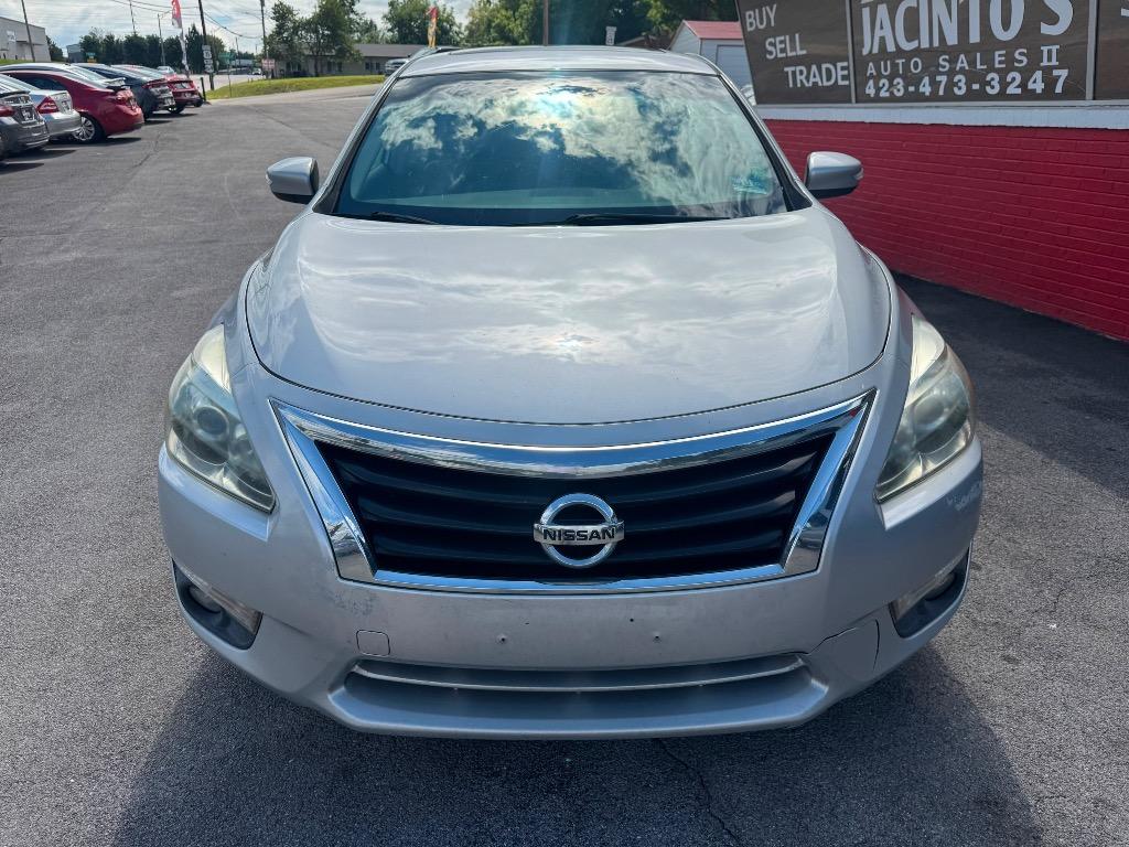 2013 Nissan Altima - $7,995