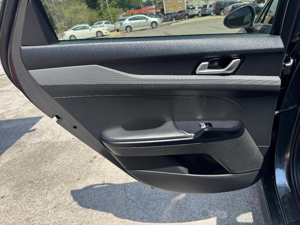 2022 Kia K5 - $17,995