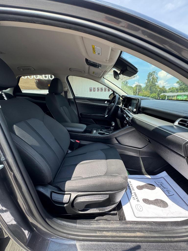 2022 Kia K5 - $17,995