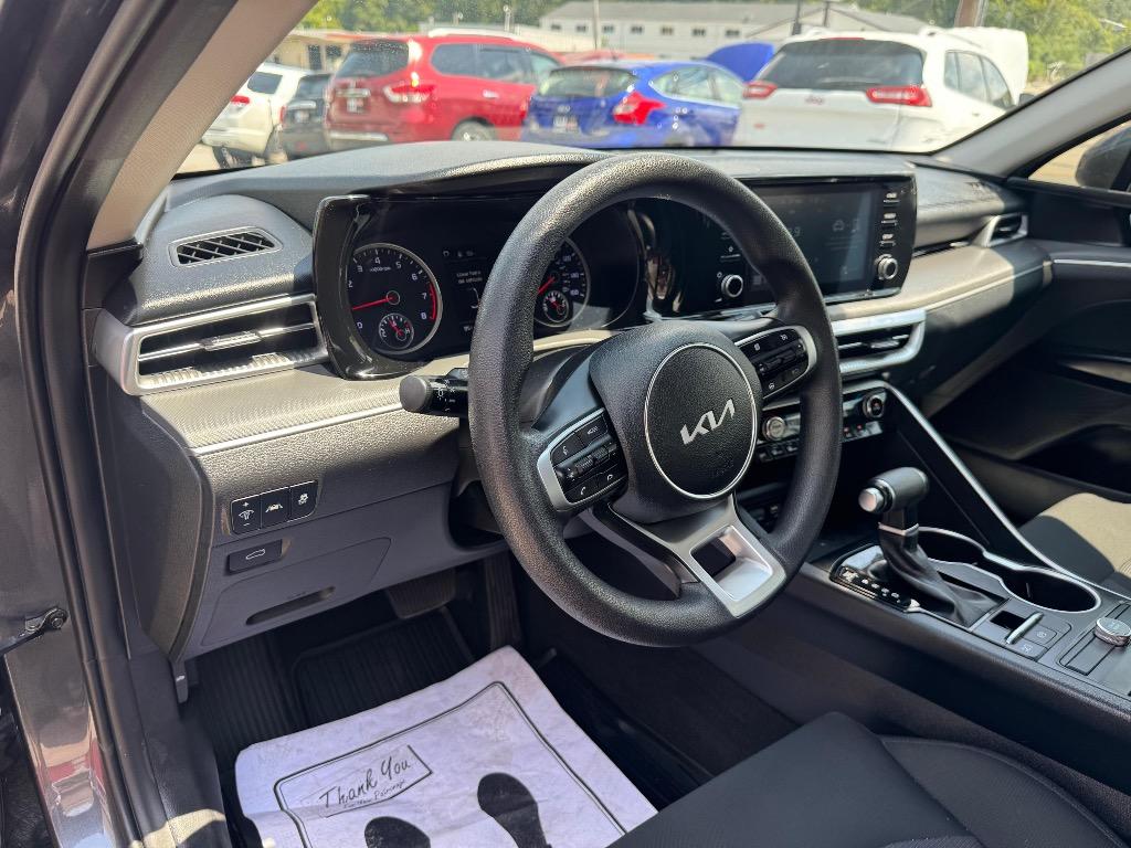 2022 Kia K5 - $17,995