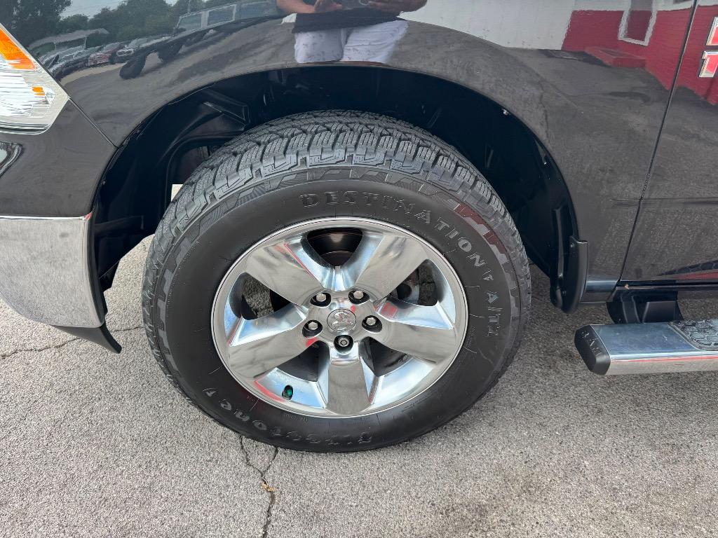 2017 Ram 1500 - $15,995