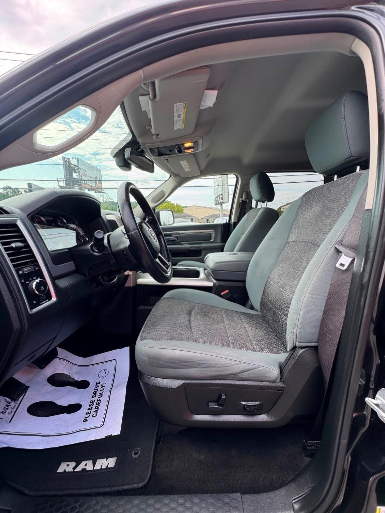 2017 Ram 1500 - $15,995