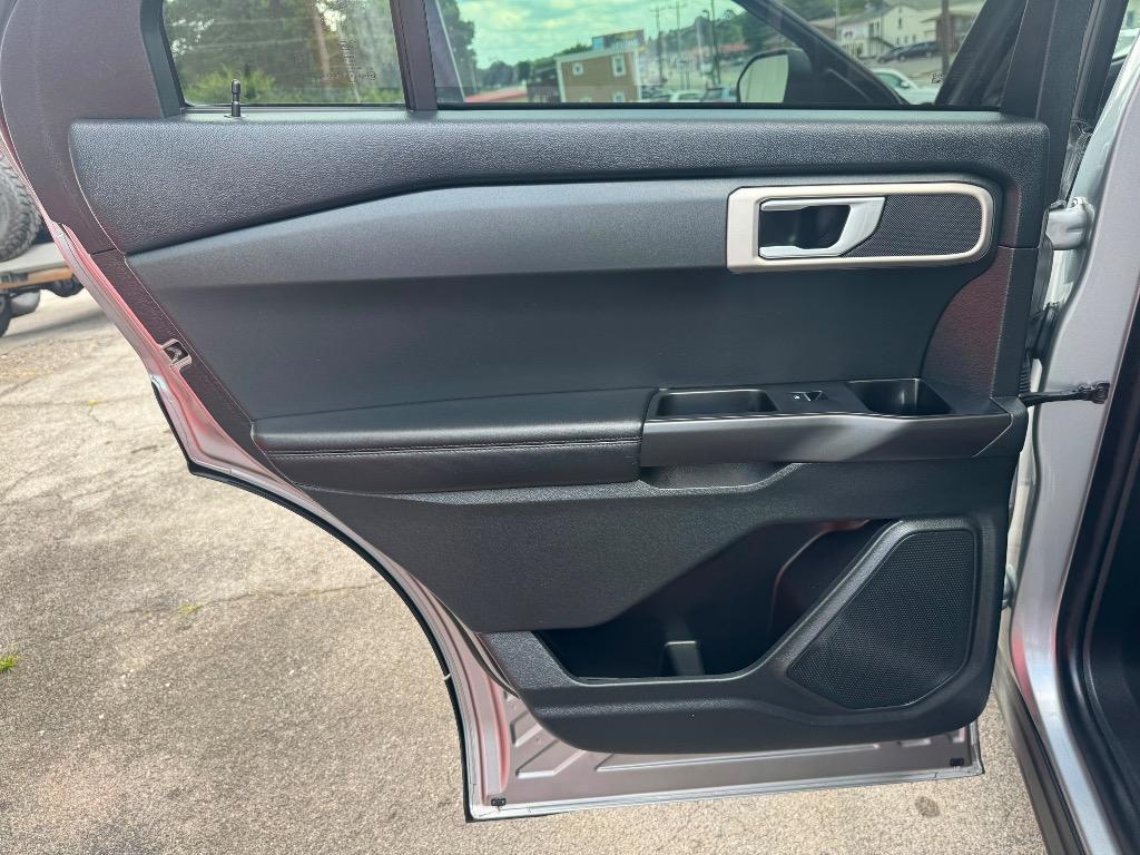 2023 Ford Explorer - $18,995