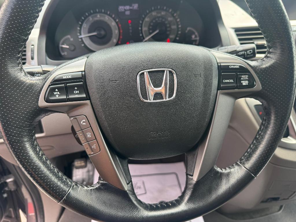 2015 Honda Odyssey - $11,995