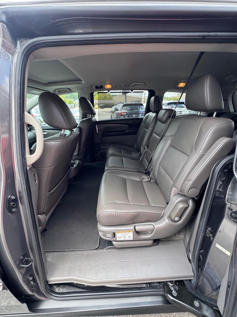 2015 Honda Odyssey - $11,995