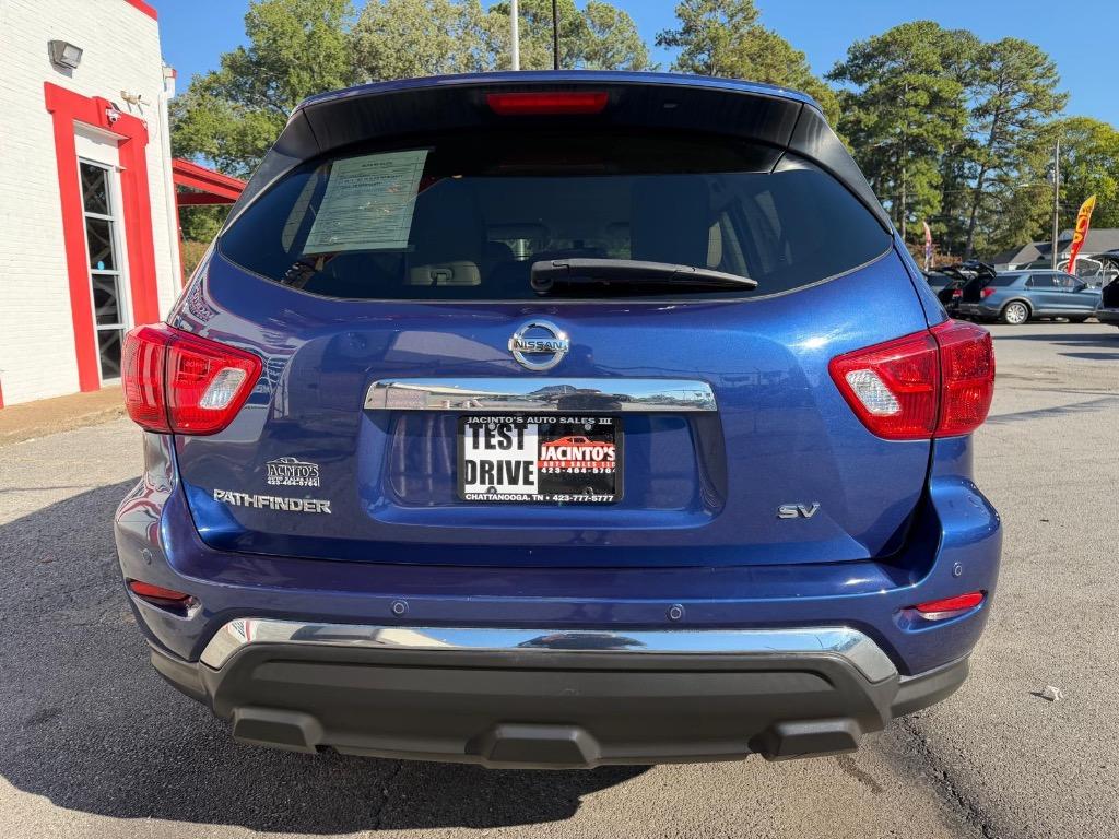 2017 Nissan Pathfinder - $13,995