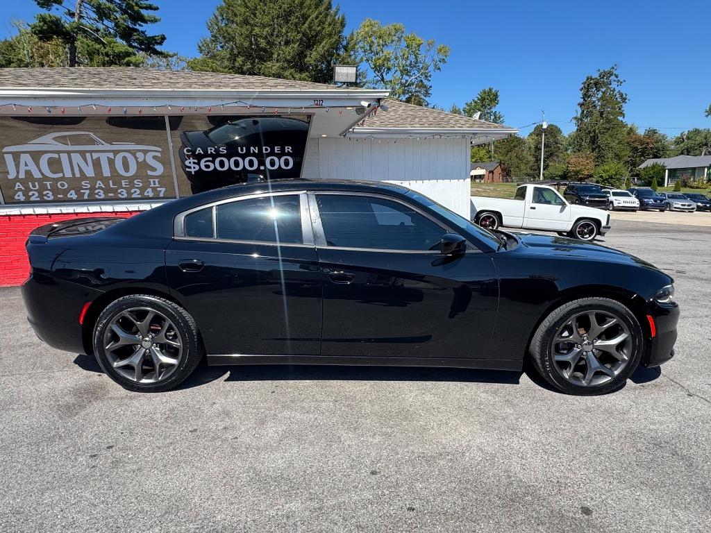2015 Dodge Charger - $12,995