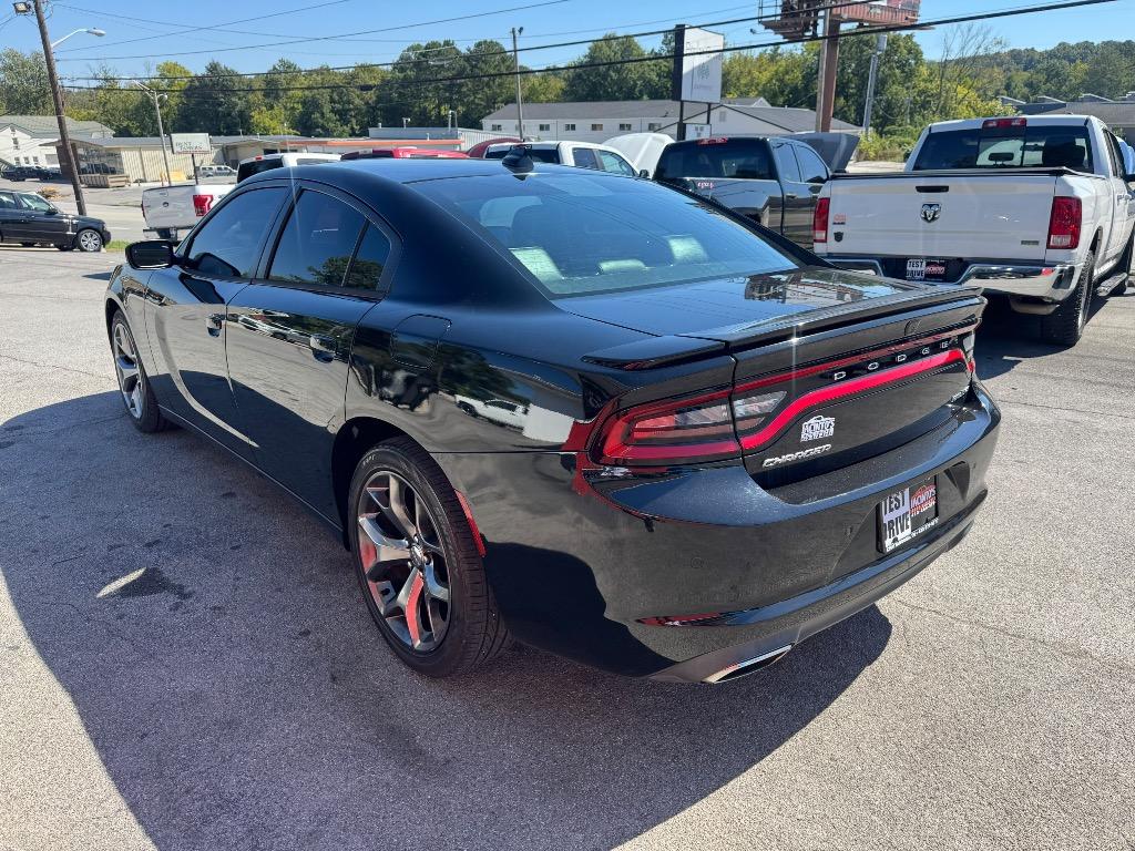 2015 Dodge Charger - $12,995