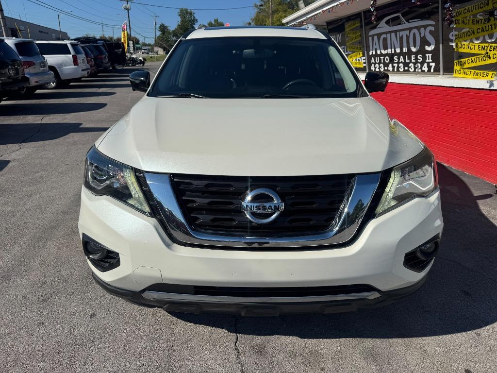 2017 Nissan Pathfinder - $12,995