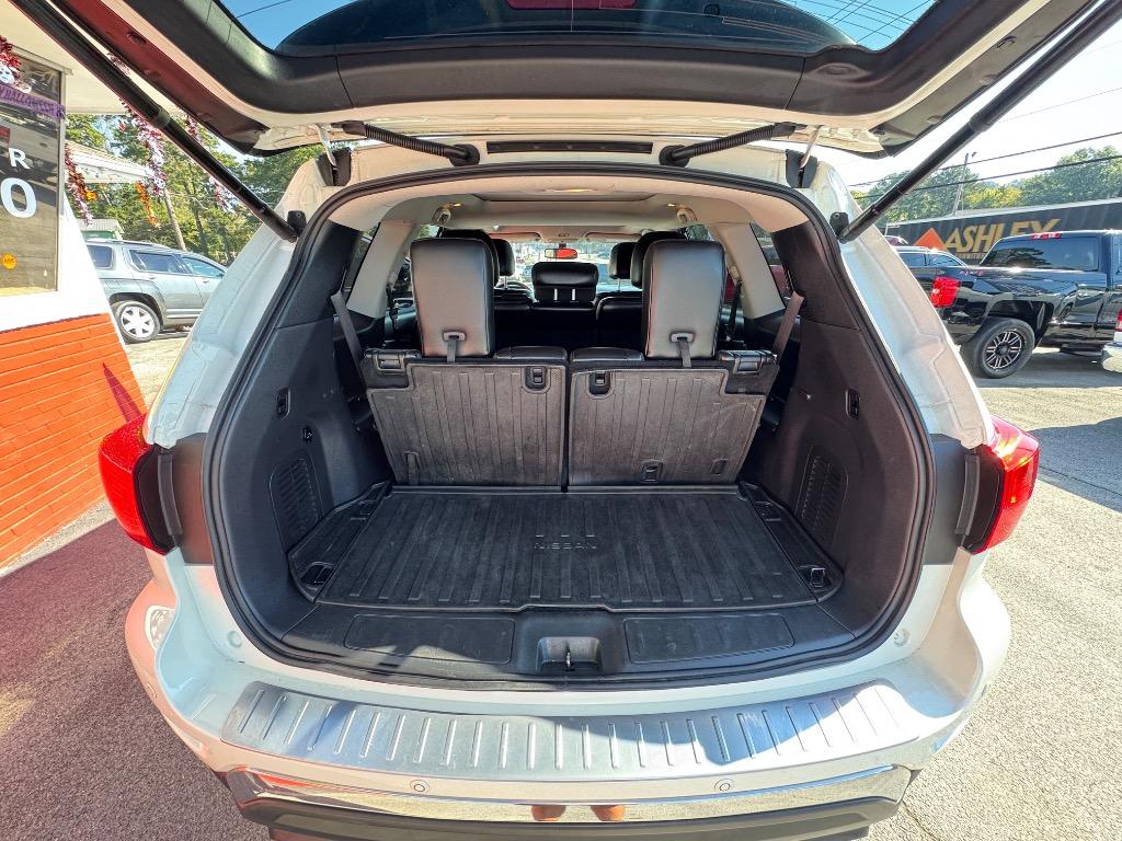 2017 Nissan Pathfinder - $12,995