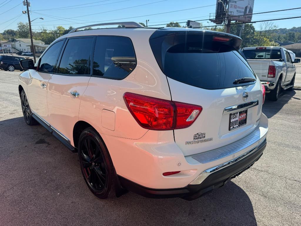 2017 Nissan Pathfinder - $12,995
