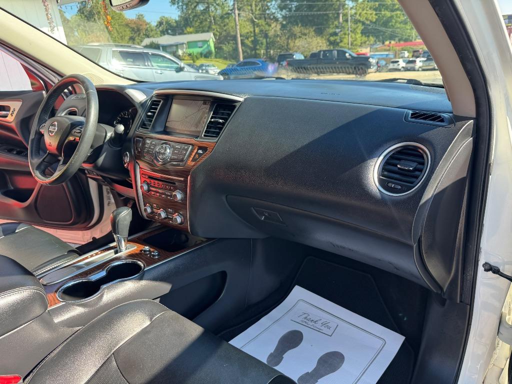 2017 Nissan Pathfinder - $12,995