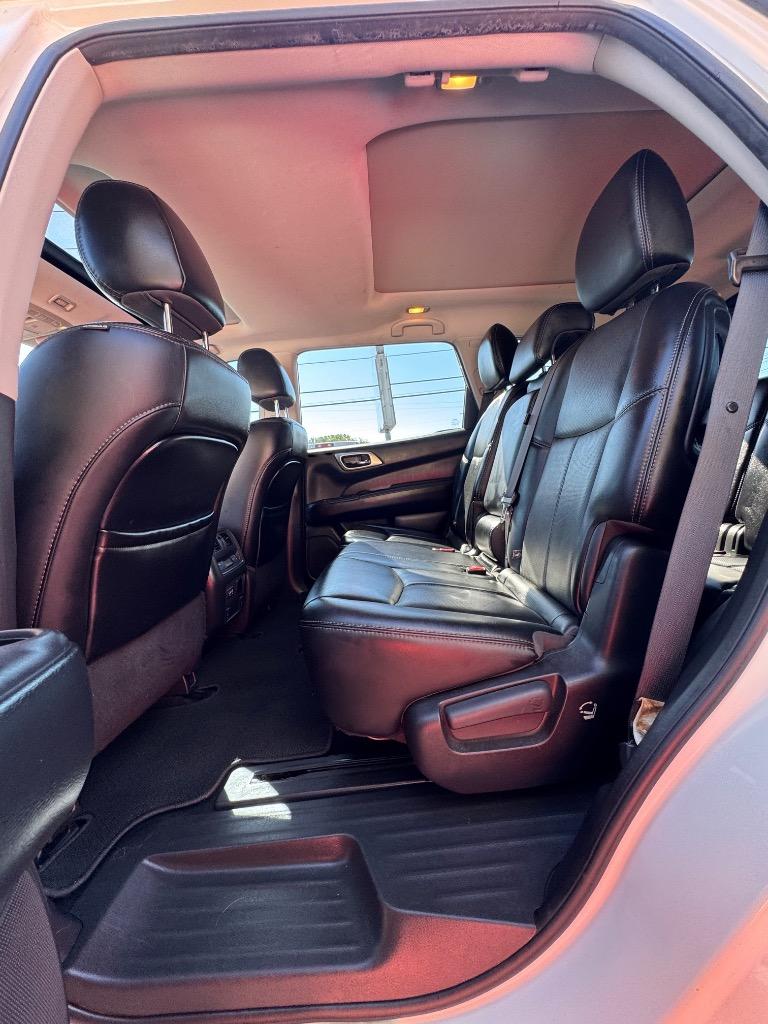 2017 Nissan Pathfinder - $12,995
