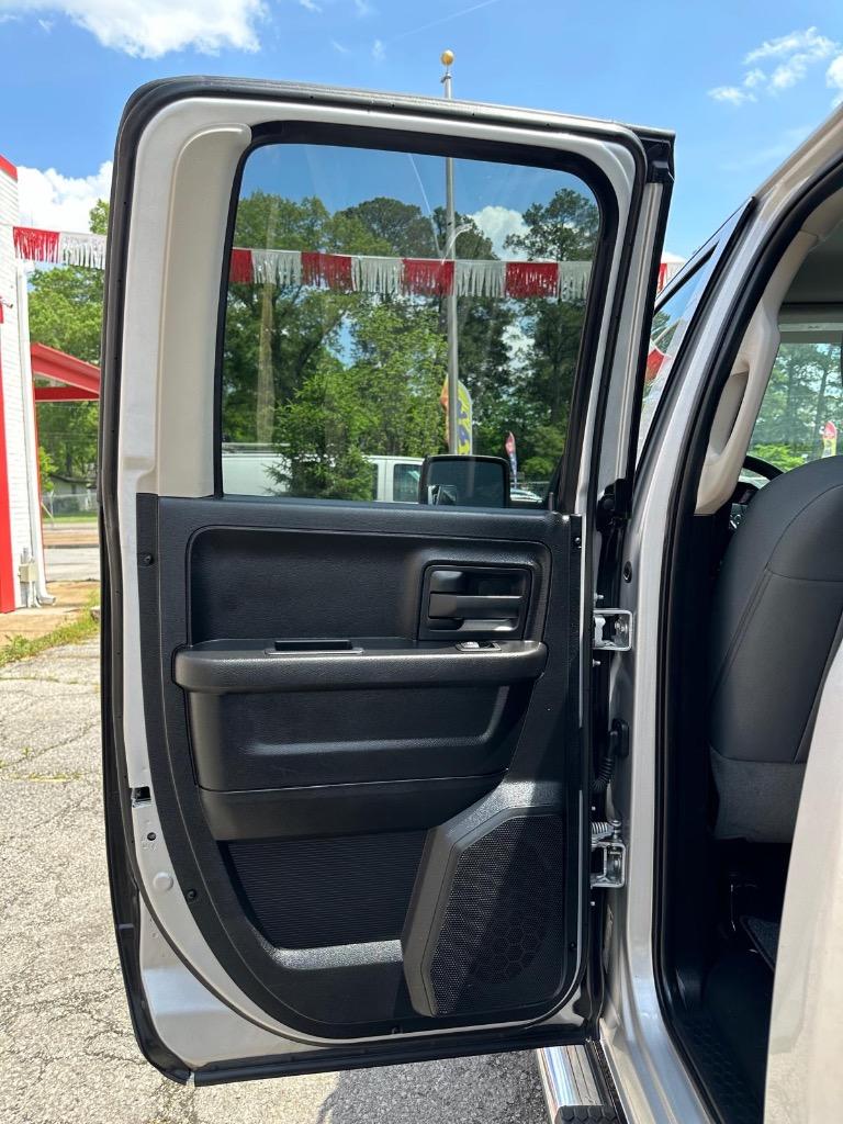 2015 RAM 1500 Tradesman photo