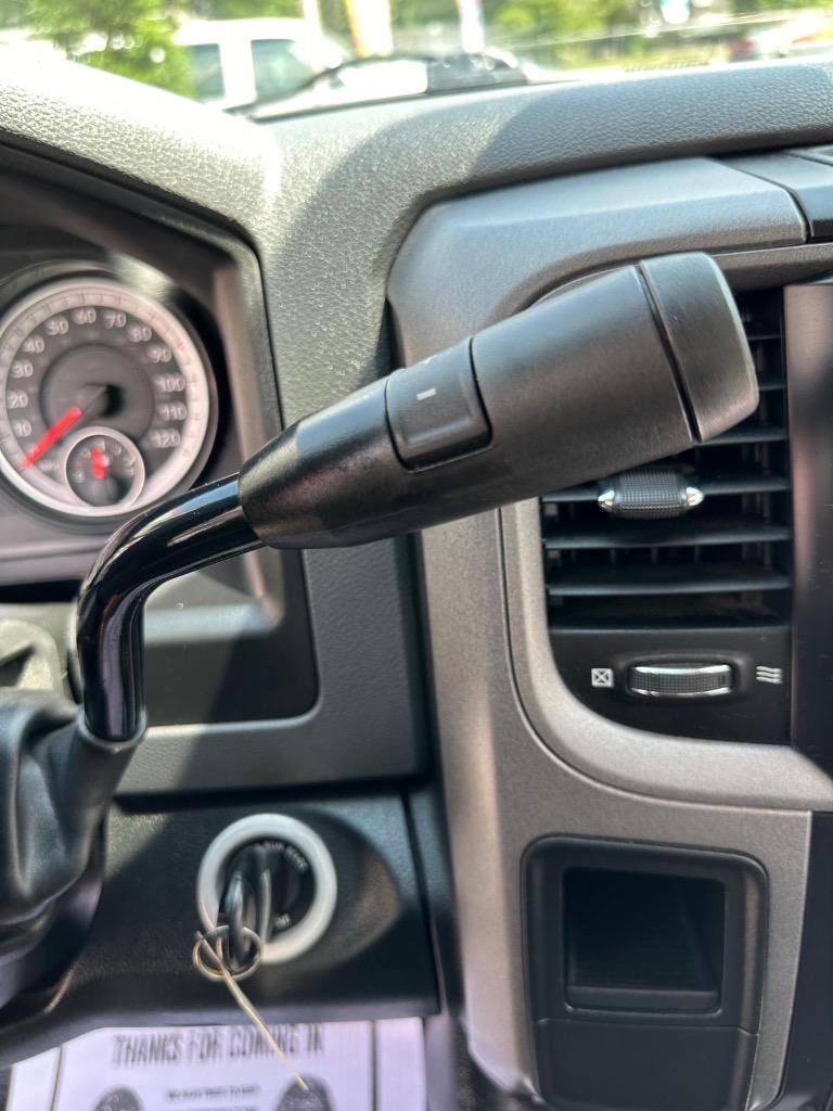 2015 RAM 1500 Tradesman photo