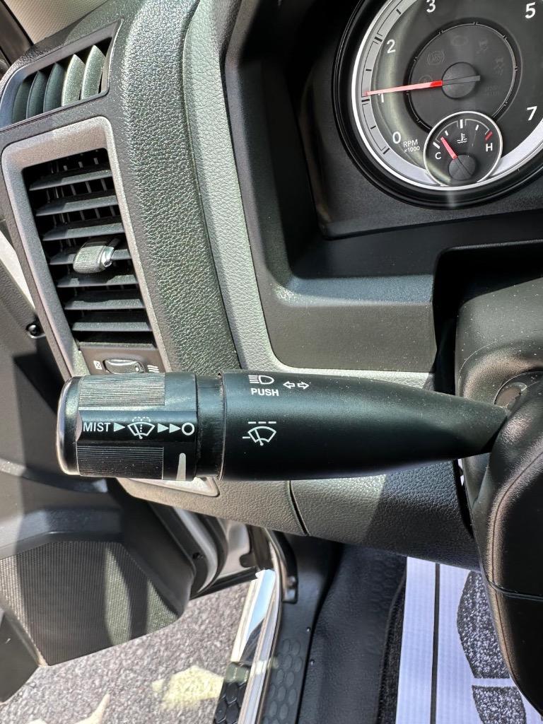 2015 RAM 1500 Tradesman photo