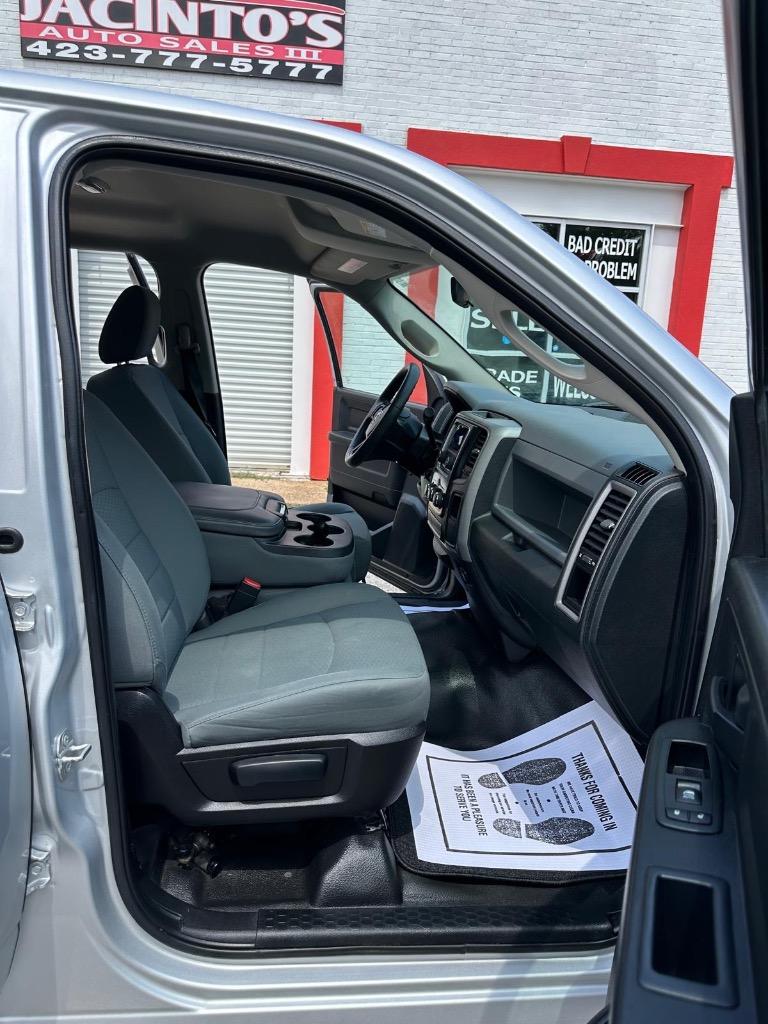 2015 RAM 1500 Tradesman photo