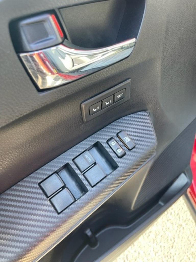 2013 Toyota RAV4 - $11,000